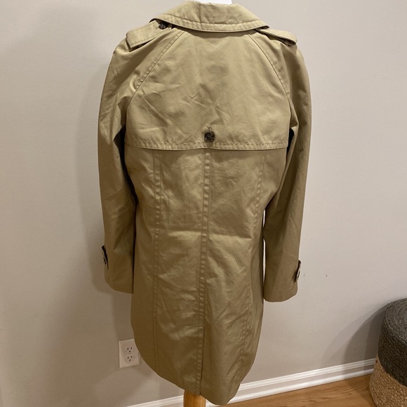 Banana Republic Lined Trench - Picture 9 of 9
